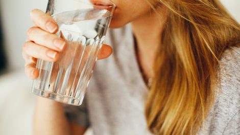 mity na temat picia wody